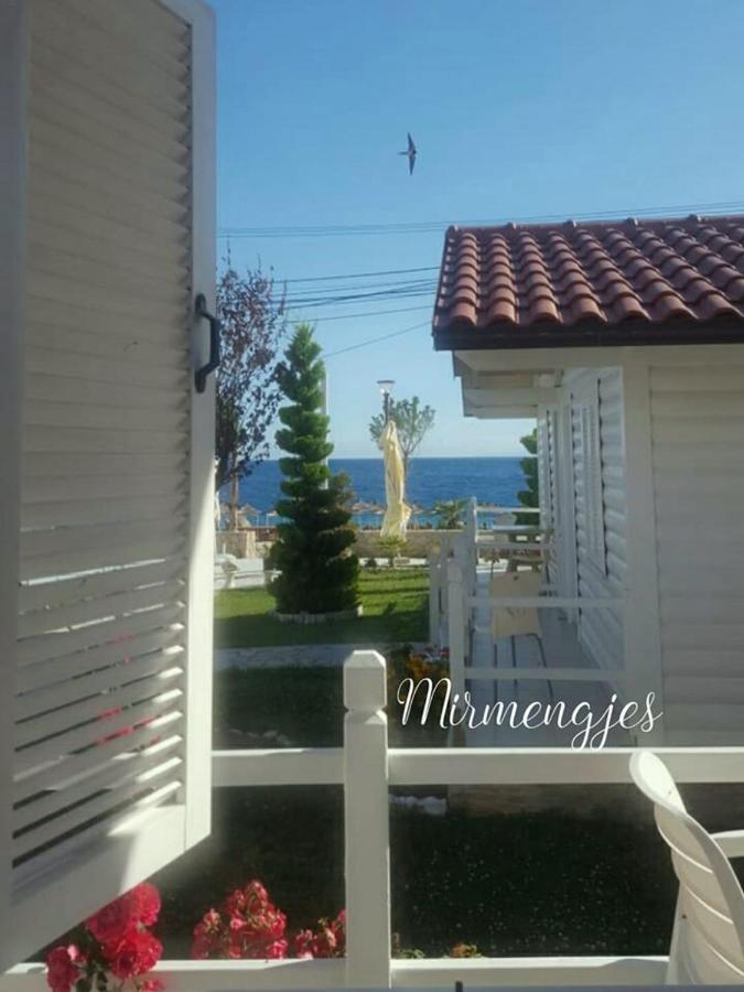 Villa Vela E Bardhe à Dhërmi Extérieur photo